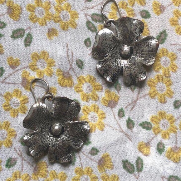 Silver Flower Dangle Earrings - Picture 1 of 1
